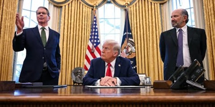 Trump Signs EO to Create Sovereign Wealth Fund Trump Signs EO to Create Sovereign Wealth Fund