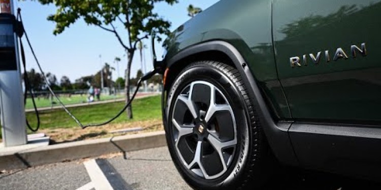 Rivian CEO Scaringe on Profit Goal and EV Output Rivian CEO Scaringe on Profit Goal and EV Output