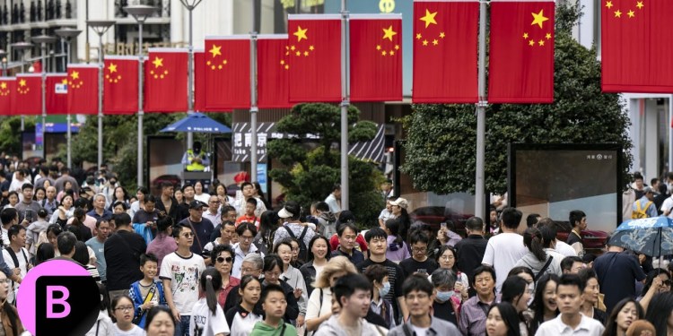 China’s ‘Lifeless’ Youth: Economist’s Critical Speech Goes Viral China’s ‘Lifeless’ Youth: Economist’s Critical Speech Goes Viral