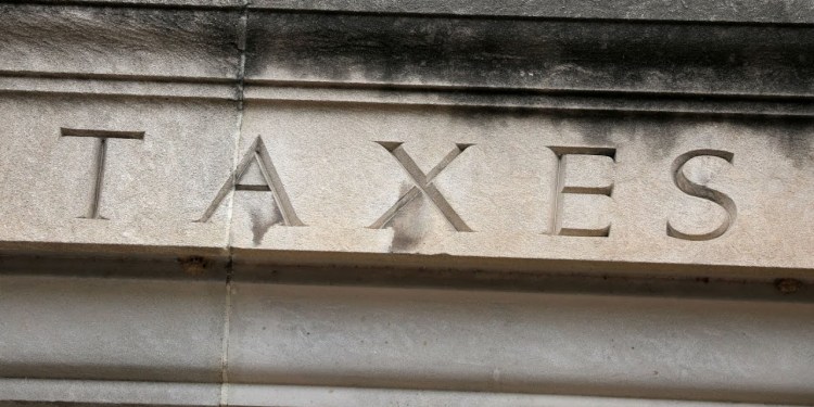 How Trump’s and Harris’ tax plans would affect your wallet How Trump’s and Harris’ tax plans would affect your wallet