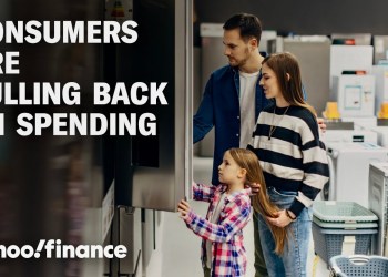 Middle class is definitely reining in spending, analyst says Middle class is definitely reining in spending, analyst says