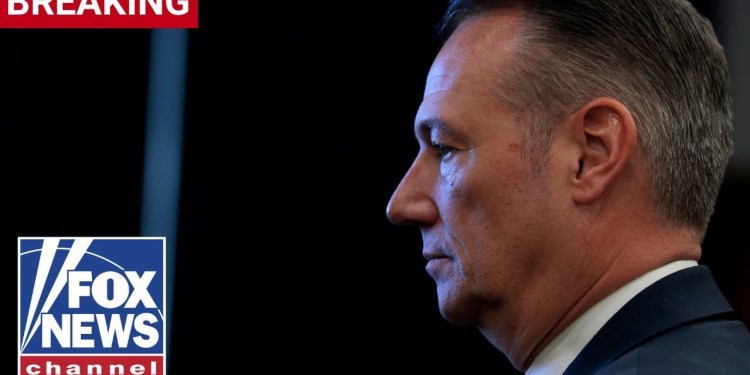 BREAKING: Todd Lyons to resign as acting ICE director BREAKING: Todd Lyons to resign as acting ICE director