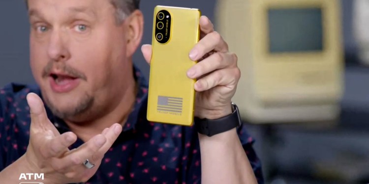Trump Phone Live Q&A: First Impressions with CNET’s Patrick Holland Trump Phone Live Q&A: First Impressions with CNET’s Patrick Holland