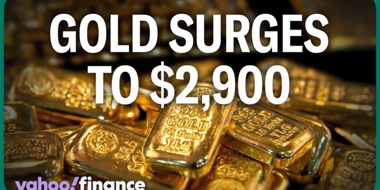 Gold prices pass ,900 to record high Gold prices pass ,900 to record high
