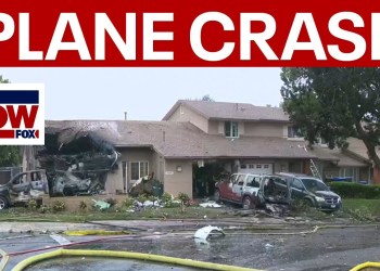 BREAKING: Small plane crashes in San Diego, homes catch on fire BREAKING: Small plane crashes in San Diego, homes catch on fire