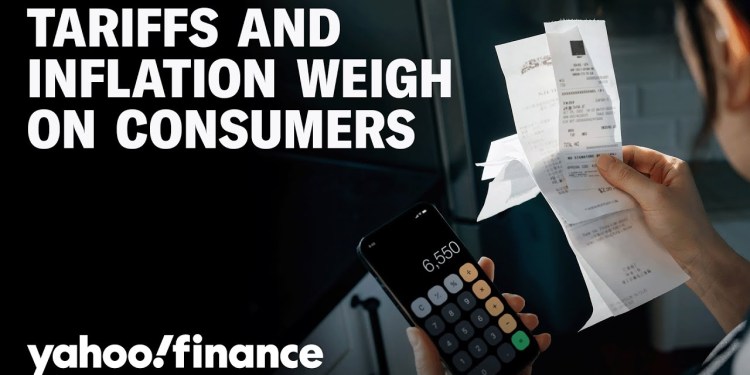 Consumer confidence about the future hits 12-year low Consumer confidence about the future hits 12-year low