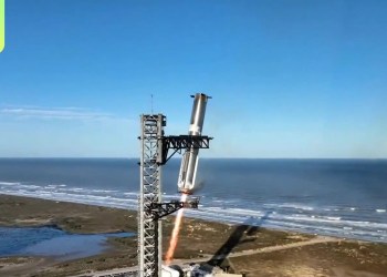 SpaceX Catches Starship Booster for the Second Time: Watch Test FLight 7 in Under 10 Minutes SpaceX Catches Starship Booster for the Second Time: Watch Test FLight 7 in Under 10 Minutes
