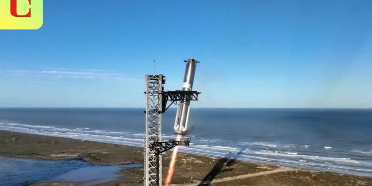 SpaceX Catches Starship Booster for the Second Time: Watch Test FLight 7 in Under 10 Minutes SpaceX Catches Starship Booster for the Second Time: Watch Test FLight 7 in Under 10 Minutes