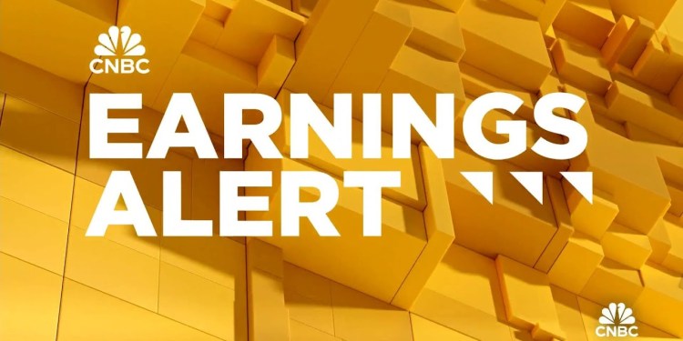 Nvidia beats on revenue and earnings, data center revenue beats Nvidia beats on revenue and earnings, data center revenue beats