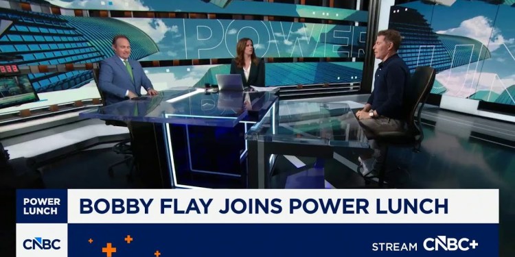 Bobby Flay weighs in on food inflation in the restaurant business Bobby Flay weighs in on food inflation in the restaurant business