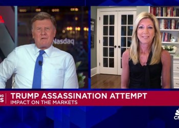 The banks are a buy here on the weakness from Friday, says Hightower’s Stephanie Link The banks are a buy here on the weakness from Friday, says Hightower’s Stephanie Link