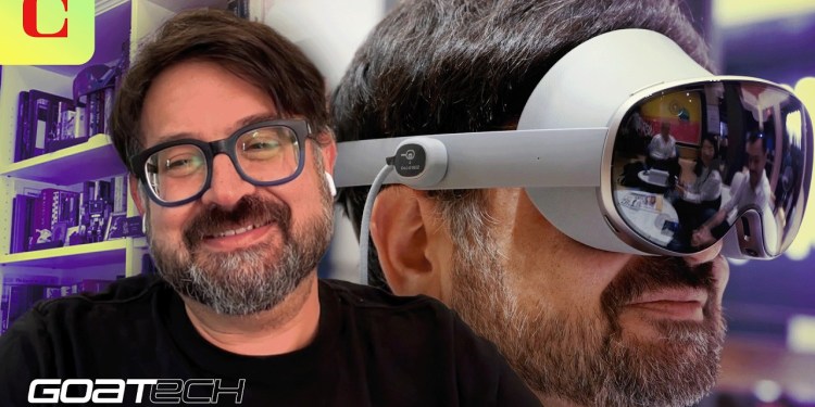 Smart Glasses Battle VR Headsets: Which Tech Sees the Future? Smart Glasses Battle VR Headsets: Which Tech Sees the Future?