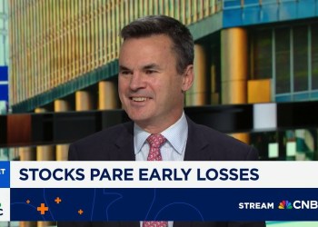 Avoid adding to tech sector positions until things settle, says Bespoke’s Paul Hickey Avoid adding to tech sector positions until things settle, says Bespoke’s Paul Hickey