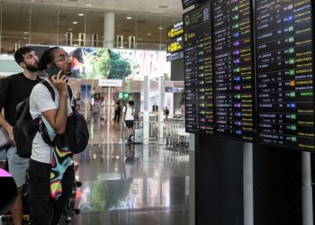 Widespread IT Outage Impacts Airlines, Banks Widespread IT Outage Impacts Airlines, Banks