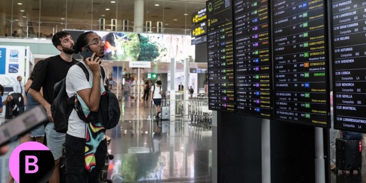 Widespread IT Outage Impacts Airlines, Banks Widespread IT Outage Impacts Airlines, Banks