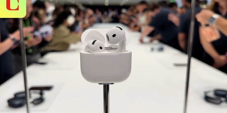 AirPods 4 and AirPods Max: Hands-On AirPods 4 and AirPods Max: Hands-On