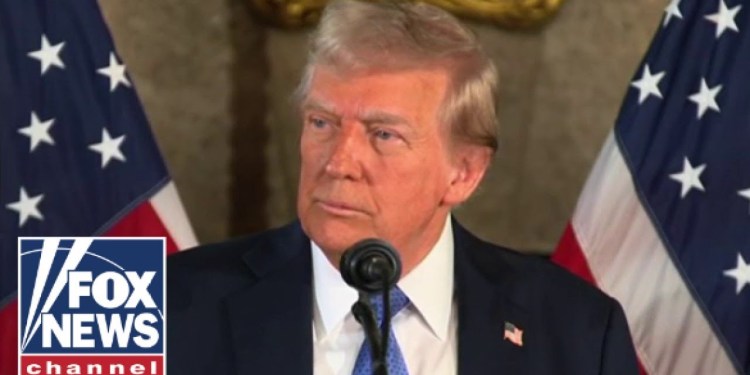 Trump answers reporter questions at Mar-a-Lago Trump answers reporter questions at Mar-a-Lago