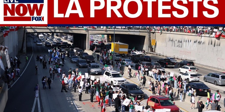 WATCH: Anti-ICE protesters block freeway in LA | LiveNOW from FOX WATCH: Anti-ICE protesters block freeway in LA | LiveNOW from FOX