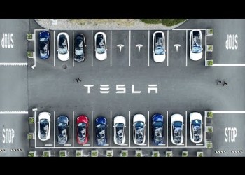 Tesla Plans to Reveal Cheaper Model Y Version on Tuesday Tesla Plans to Reveal Cheaper Model Y Version on Tuesday