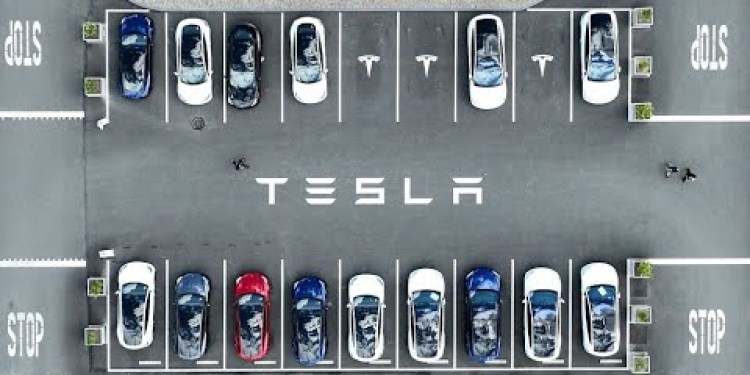 Tesla Plans to Reveal Cheaper Model Y Version on Tuesday Tesla Plans to Reveal Cheaper Model Y Version on Tuesday