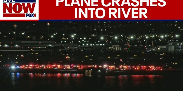 DC plane crash: Passenger jet collides midair with military helicopter | LiveNOW from FOX DC plane crash: Passenger jet collides midair with military helicopter | LiveNOW from FOX