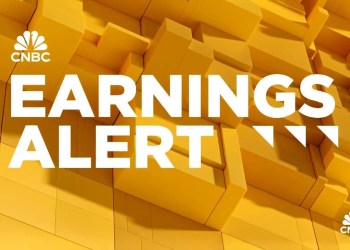 Tesla stock dips on mixed earnings Tesla stock dips on mixed earnings