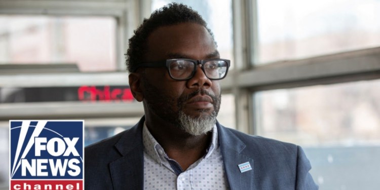 Chicago residents ‘willing to help’ Trump admin with deportations Chicago residents ‘willing to help’ Trump admin with deportations