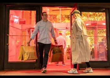 Macy’s wants to show customers something new, will close more stores Macy’s wants to show customers something new, will close more stores