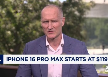 Apple Intelligence’s Siri feature will change how we use our phones, says Deepwater’s Gene Munster Apple Intelligence’s Siri feature will change how we use our phones, says Deepwater’s Gene Munster