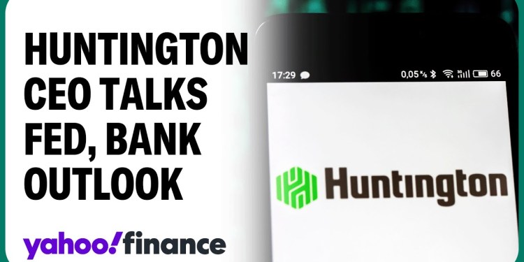 Huntington Bank CEO: ‘Economy is performing well’ Huntington Bank CEO: ‘Economy is performing well’