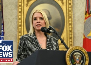 COMPLY OR ELSE: AG Bondi sends warning to liberal sanctuary cities COMPLY OR ELSE: AG Bondi sends warning to liberal sanctuary cities