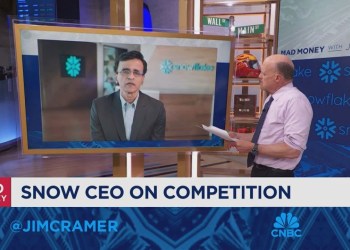 Snowflake CEO Sridhar Ramaswamy goes one-on-one with Jim Cramer Snowflake CEO Sridhar Ramaswamy goes one-on-one with Jim Cramer