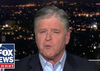 Hannity: Kamala’s border trip ‘reeks’ of political desperation Hannity: Kamala’s border trip ‘reeks’ of political desperation