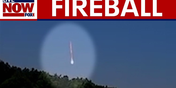 ‘Fireball’ seen falling from sky over Georgia, South Carolina ‘Fireball’ seen falling from sky over Georgia, South Carolina