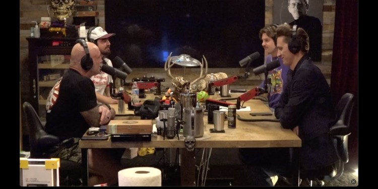 Joe Rogan Experience #2386 – The Red Clay Strays Joe Rogan Experience #2386 – The Red Clay Strays