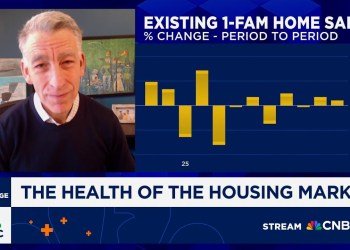 Increase in delistings is propping up home prices, says Redfin CEO Increase in delistings is propping up home prices, says Redfin CEO