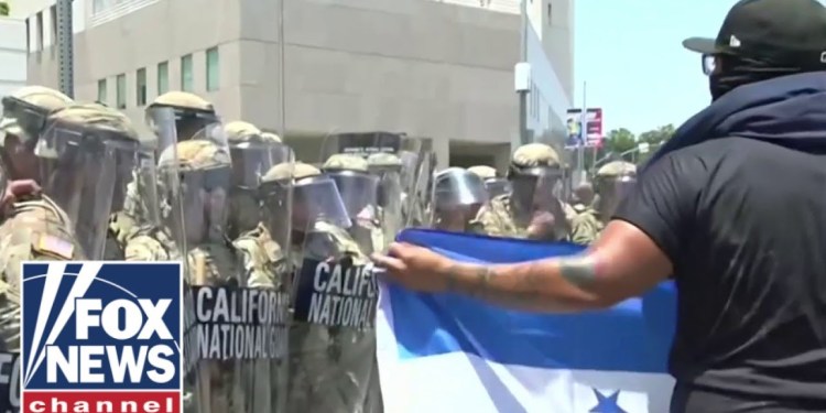BREAKING: Anti-ICE protesters standoff with National Guard troops in LA BREAKING: Anti-ICE protesters standoff with National Guard troops in LA