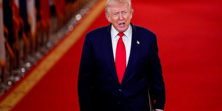 Petraeus Says Iran Objectives ‘Very Achievable’ From the Air Petraeus Says Iran Objectives ‘Very Achievable’ From the Air