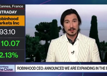 Robinhood’s Tenev Sees Crypto and Finance Merging Robinhood’s Tenev Sees Crypto and Finance Merging