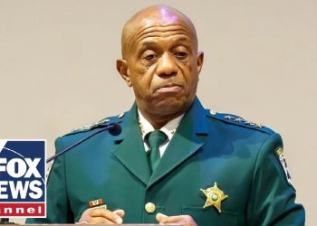 ‘TERRIFYING’: Hosts STUNNED as sheriff fails basic question ‘TERRIFYING’: Hosts STUNNED as sheriff fails basic question