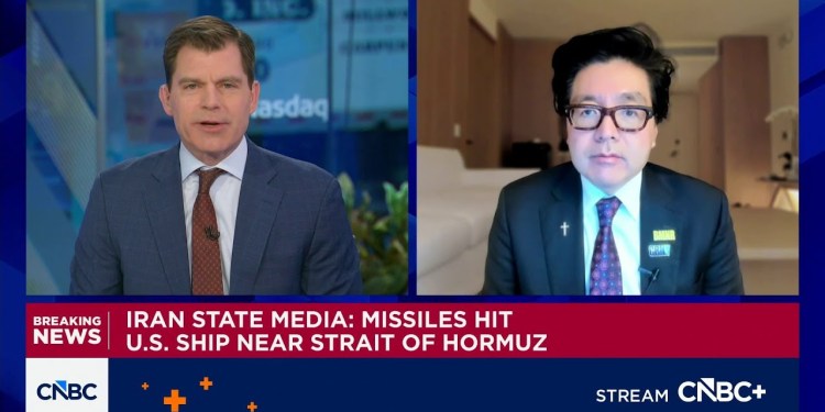 Stocks still have tailwinds through May into July, says Fundstrat’s Tom Lee Stocks still have tailwinds through May into July, says Fundstrat’s Tom Lee