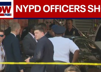 Multiple NYPD officers shot on Manhattan’s Lower East Side after police chase | LiveNOW from FOX Multiple NYPD officers shot on Manhattan’s Lower East Side after police chase | LiveNOW from FOX