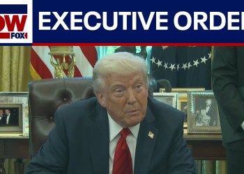 WATCH: President Trump signs executive orders in Oval Office | LiveNOW from FOX WATCH: President Trump signs executive orders in Oval Office | LiveNOW from FOX