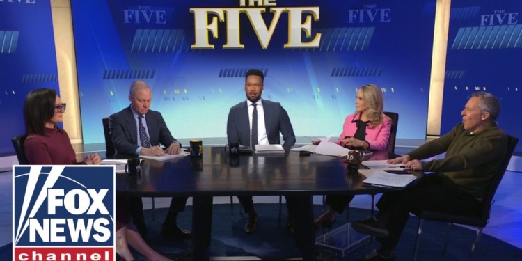 ‘The Five’: CHAOS at airports across the country… ‘The Five’: CHAOS at airports across the country…