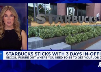 Starbucks sticks with 3 days in-office Starbucks sticks with 3 days in-office