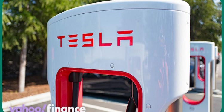 Tesla earnings: Mixed results, sees delivery growth in 2024 Tesla earnings: Mixed results, sees delivery growth in 2024