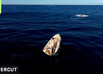 Stranded Astronauts Return to Earth: Watch the Undocking and Splashdown Stranded Astronauts Return to Earth: Watch the Undocking and Splashdown