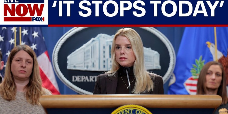 Bondi, DOJ announce charges against New York officials over immigration actions | LiveNOW from FOX Bondi, DOJ announce charges against New York officials over immigration actions | LiveNOW from FOX