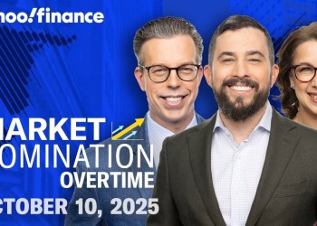 Dow sinks over 870 points, Nasdaq and S&P 500 clobbered as Trump threatens more tariffs of China Dow sinks over 870 points, Nasdaq and S&P 500 clobbered as Trump threatens more tariffs of China