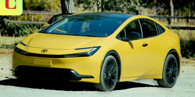 Toyota Prius Plug-In Nightshade: Sporty Hybrid With a Dark Edge Toyota Prius Plug-In Nightshade: Sporty Hybrid With a Dark Edge